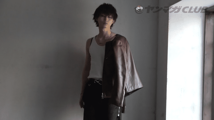 【推しメンFILE・内藤光佑】レアな部屋着＆メガネ・スタイル動画を大公開！